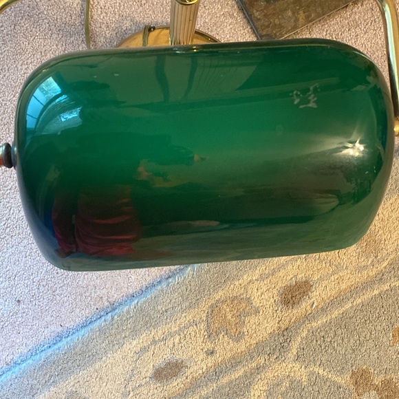 1 Green Bankers Lamps $50 - Picture 7 of 7